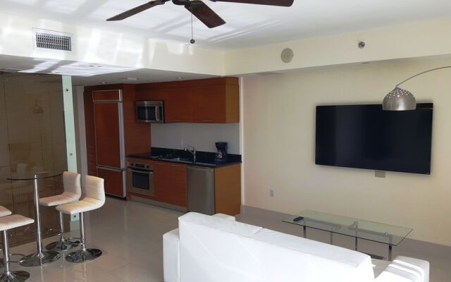 Luxury Apartments at 50 Biscayne