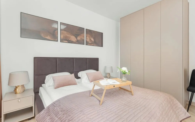 Luxury Gdansk Apartment by Renters