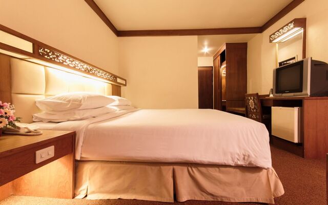 Bangkok Sahara Hotel