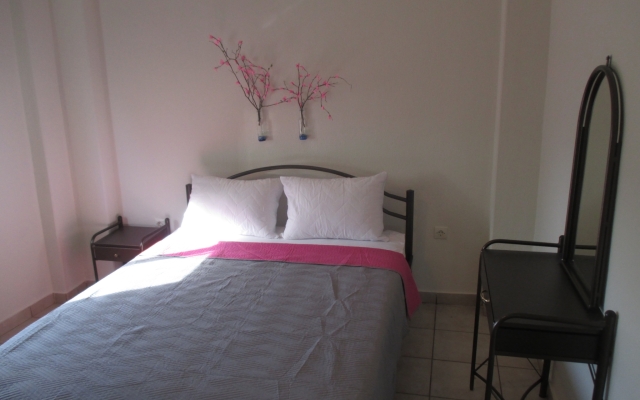 Azalia Apartment 1st - Nea Moudania Halkidiki