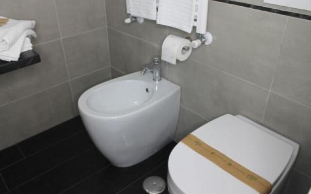 Roma suite Piramide