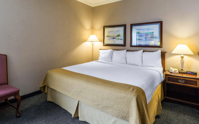 Quality Inn & Suites Seabrook - NASA - Kemah