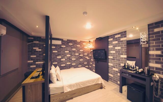 CK Hotel