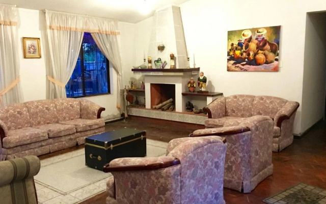 Nispero Country House