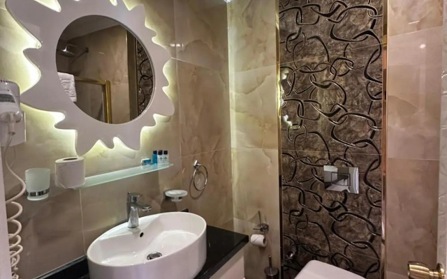 Ozkavak Hotel Kaleici