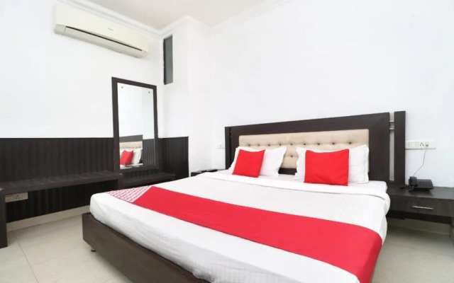 Hotel Space By OYO Rooms