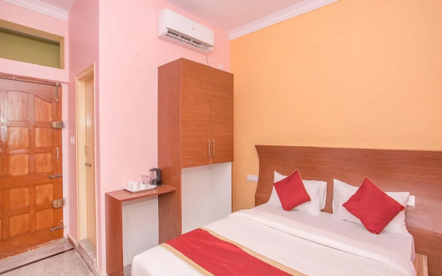 OYO 13024 Bip Inn 2021