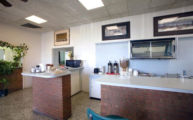 Colonial Inn Monahans