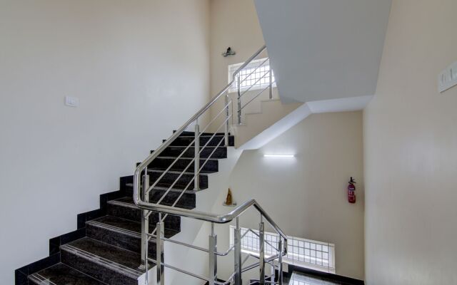 Royal Stay by OYO Rooms