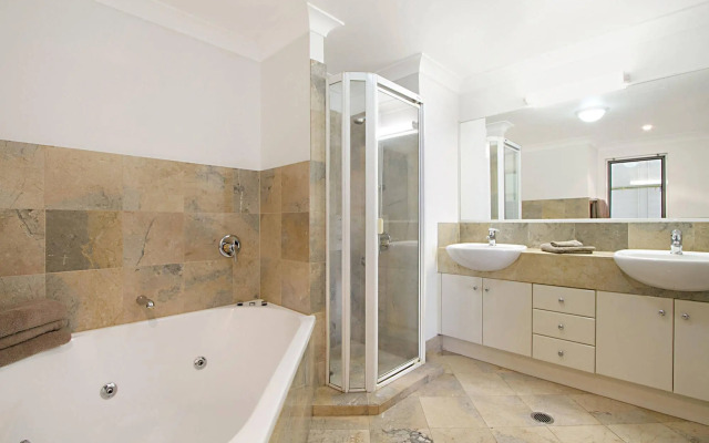 Founda Gardens Apartments