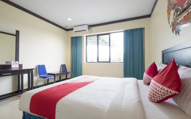 OYO 1633 Hotel Darma Nusantara – Guest Rooms – Maros