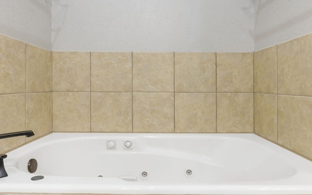 Ozark Mountain Oasis