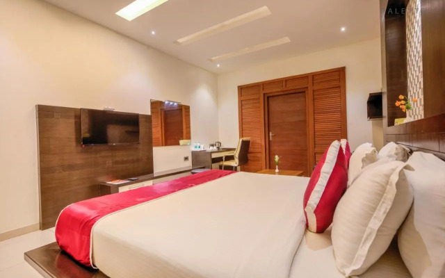 Hotel Pioneer Grand Palace