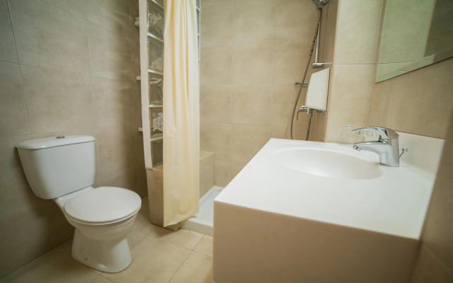 Myroandrou Beach Apartments