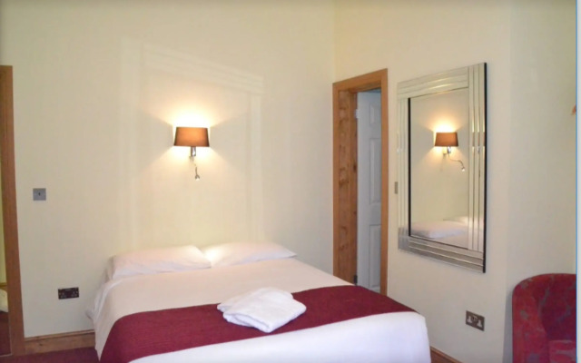 Hotel 65