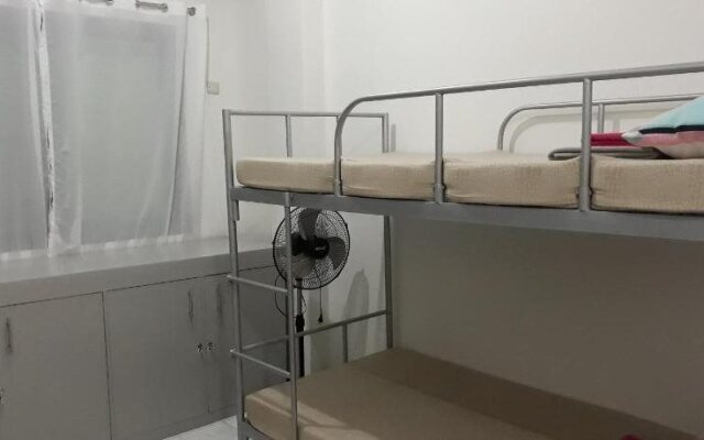 JDL Residences - Hostel