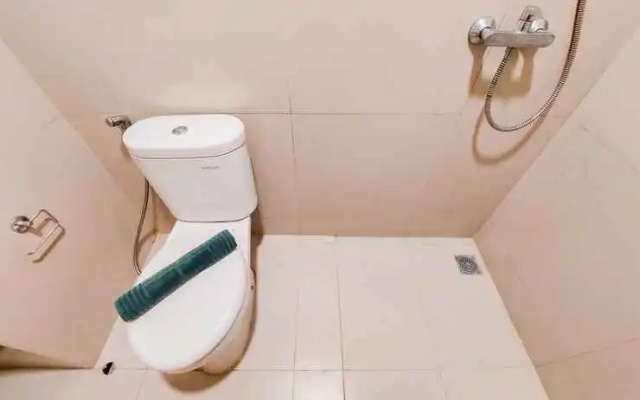 Cozy Stay Studio Apartment At Tree Park City Bsd B – Bathroom – Tangerang