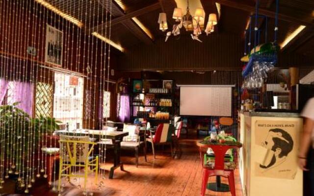 Gesaer Tibetan Culture Boutique Hotel