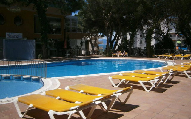 Aparthotel Almonsa Platja