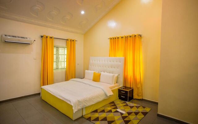 Eclipse Hotel and Lounge