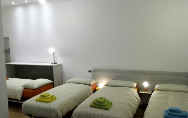 Cacita Guest House - Torino - Studio 2