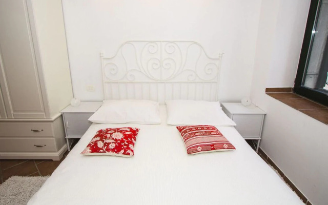 Jerry & Oli's Apartments