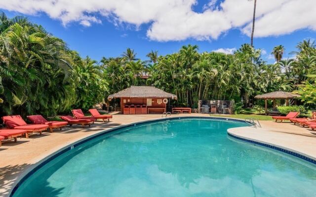 Aina Nalu D202 2 Bedroom Condo by Redawning