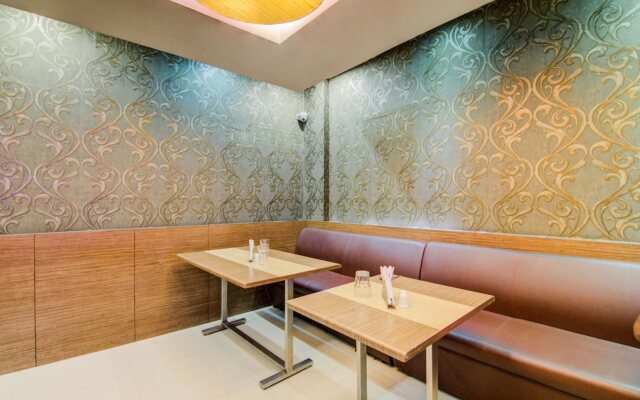 Grand Tiara Hotel