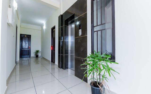 OYO 11069 Hotel Hisham Suits