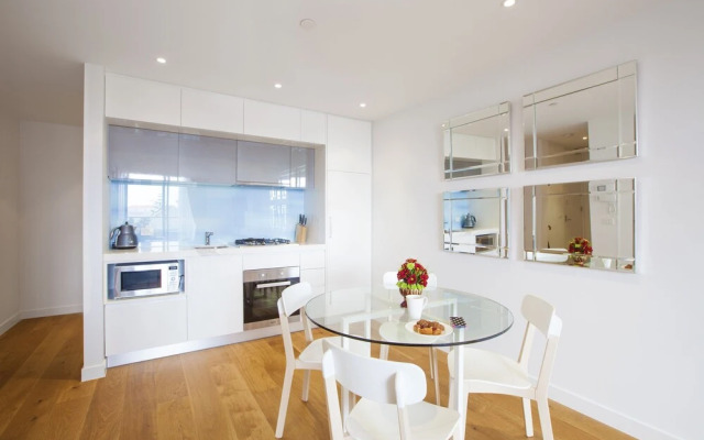 Boutique Stays - Sea Breeze, Port Melbourne