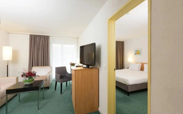 Apart-Hotel Operated By Hilton