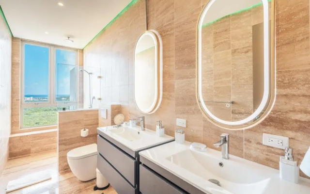 Penthouse With Private Picuzzi in Cap Cana