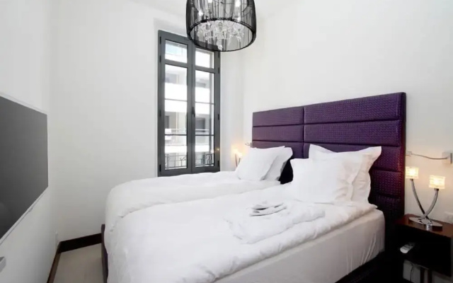 Terrace Apartment in Cannes