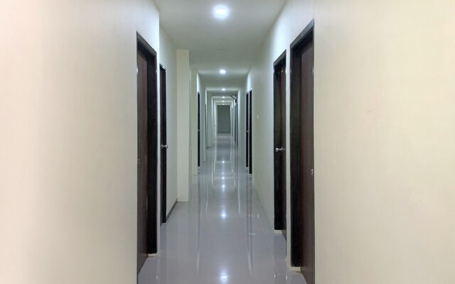 Urbanview Hotel Kansa near Harbour Bay Batam by RedDoorz