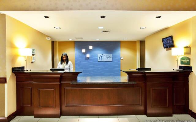 Holiday Inn Express & Suites Ocean Springs by IHG