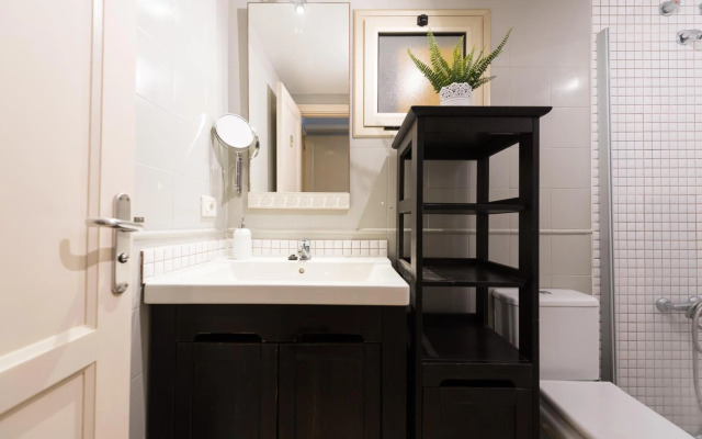 MCD Carlos Family House