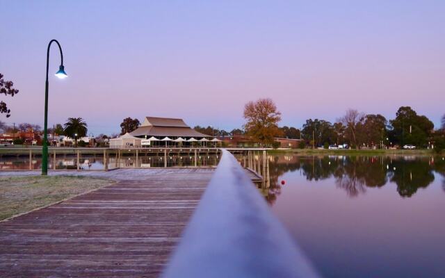 Comfort Inn Julie Anna
