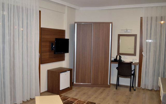 Gulluk Life Hotel