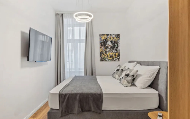 SKY9 Apartments District 6