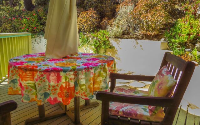 Topanga Canyon Inn B&B