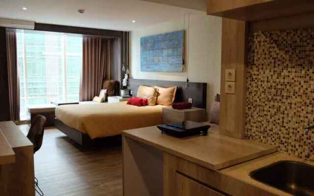 Lavenderbnb Room 3 at Mataram City