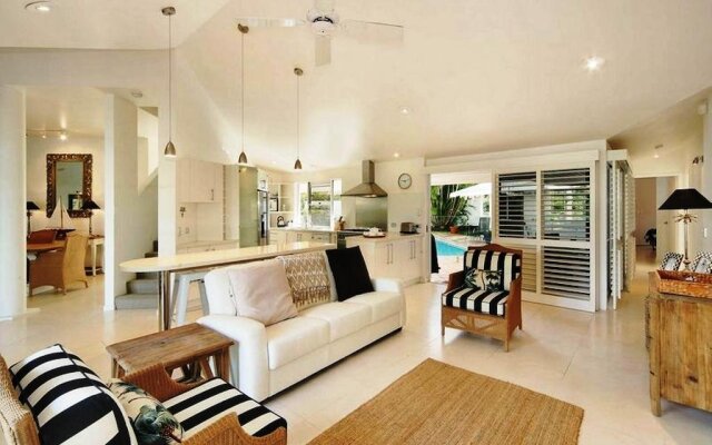 43 Cooran Court