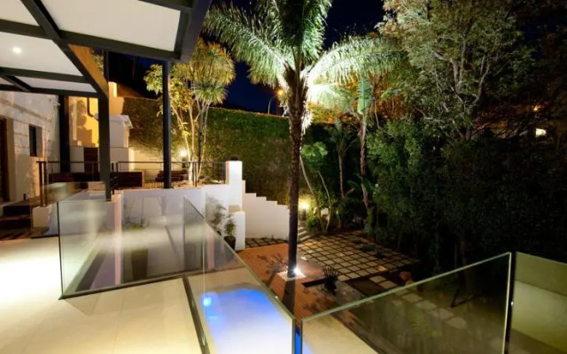 129 on Kloof Nek Apartments