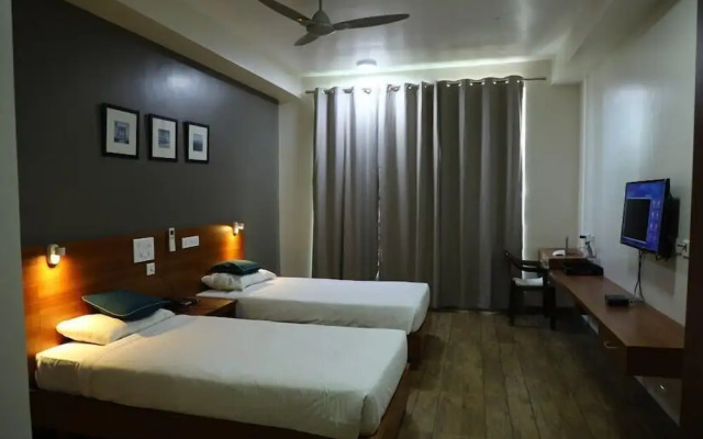 SilverKey Executive Stays 20018 D Square OMR