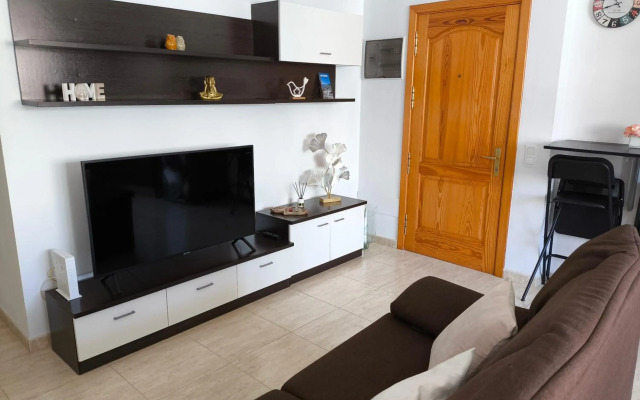 AR Home - 3 bedroom apartment in Telde