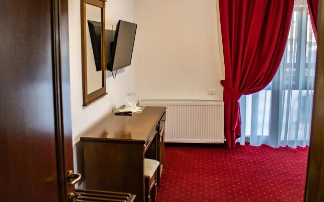 Hotel Mara