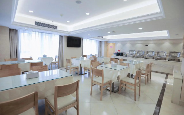 Vienna 3 Best Hotel (Xi'an Fengcheng 5th Road Hancheng Lake Branch)