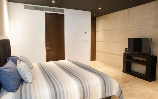 2 BR Apartment next to City Center & La Isla SM