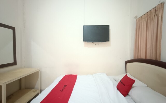 RedDoorz Syariah near Rumah Sakit Umum Wisata UIT
