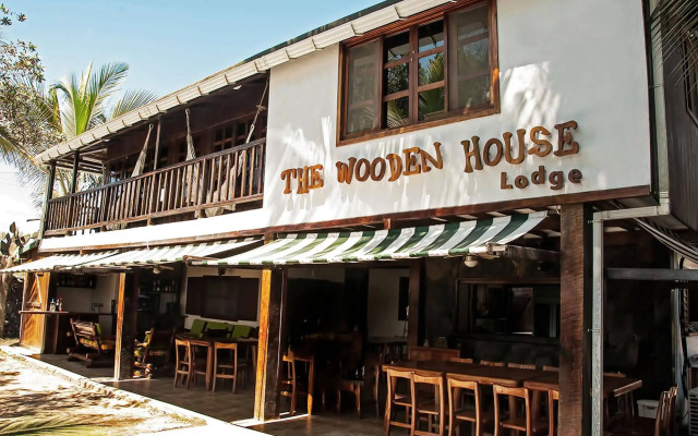 The Wooden House Lodge